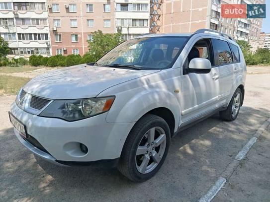 Mitsubishi Outlander                       2007г. в рассрочку