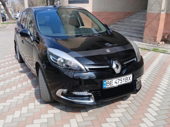 Renault Grand scenic                    2012г. в рассрочку