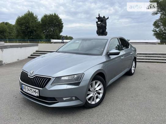 Skoda Superb 2016р. у розстрочку