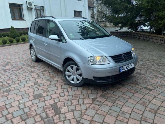 Volkswagen Touran
                          2004г. в рассрочку