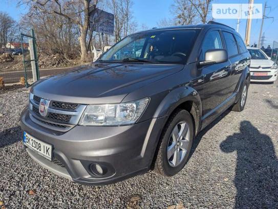 Fiat Freemont                        2012г. в рассрочку