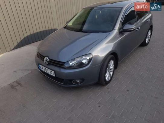 Volkswagen Golf
                            2012г. в рассрочку