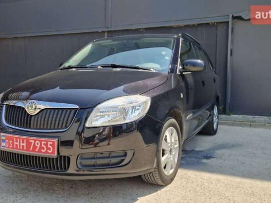 Skoda Fabia 2009р. у розстрочку