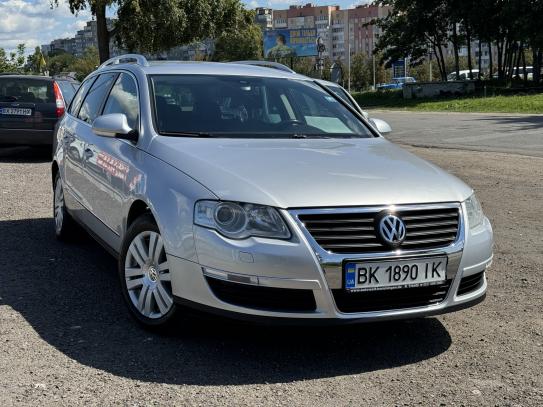 Volkswagen Passat 2008р. у розстрочку