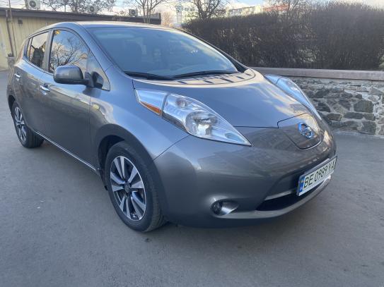 Nissan Leaf                            2015г. в рассрочку