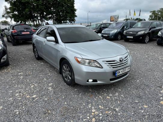 Toyota Camry                           2007г. в рассрочку