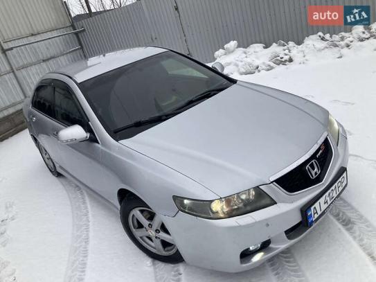 Honda Accord                          2004г. в рассрочку