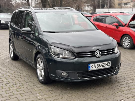 Volkswagen Touran                          2014г. в рассрочку