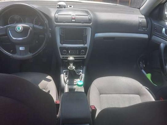 Skoda Octavia                         2012г. в рассрочку