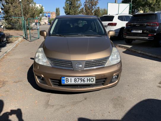 Nissan Tiida 2008г. в рассрочку