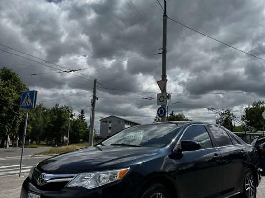 Toyota Camry 2014г. в рассрочку