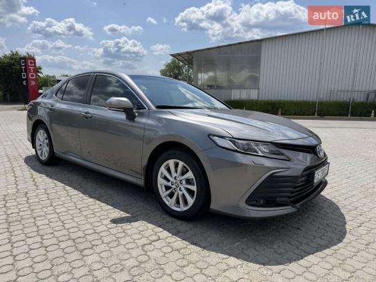 Toyota Camry                           2021г. в рассрочку