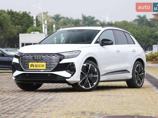 Audi E-tron 2023р. у розстрочку