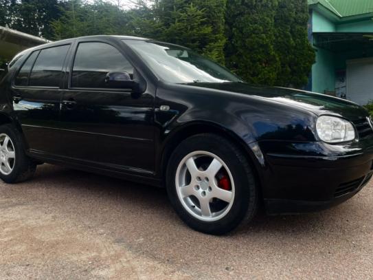 Volkswagen Golf
                            2003г. в рассрочку