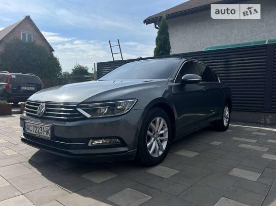 Volkswagen Passat 2015р. у розстрочку