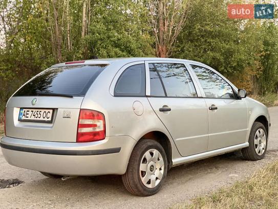 Skoda Fabia
                           2005г. в рассрочку