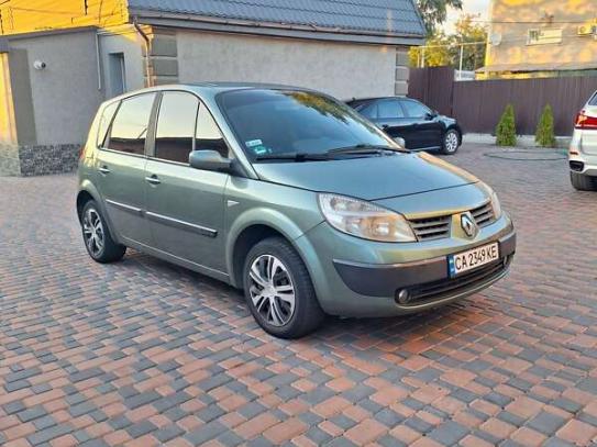 Renault Scenic 2005г. в рассрочку