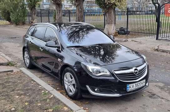 Opel Insignia sports tourer          2014г. в рассрочку