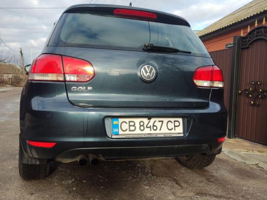 Volkswagen Golf                            2010г. в рассрочку