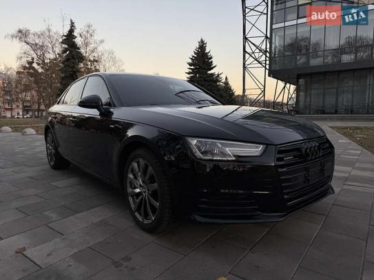 Audi A4 2016р. у розстрочку