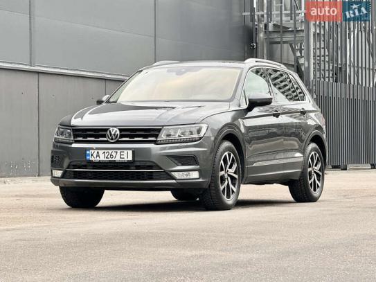 Volkswagen Tiguan 2017г. в рассрочку