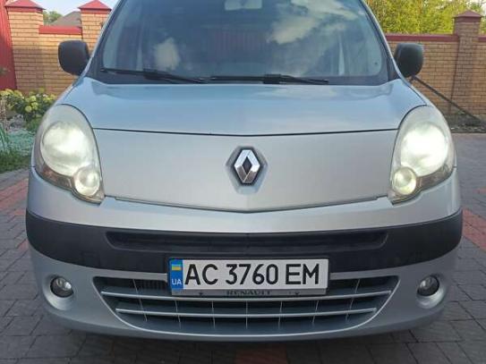 Renault Kangoo                          2011г. в рассрочку