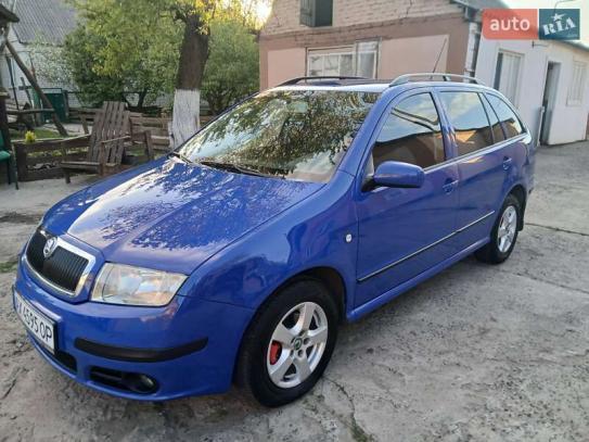 Skoda Fabia                           2007г. в рассрочку