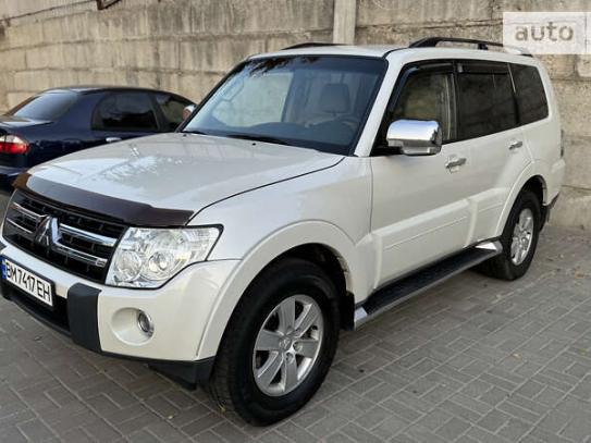 Mitsubishi Pajero wagon 2008р. у розстрочку