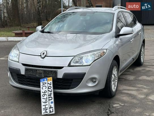 Renault Megane                          2011г. в рассрочку