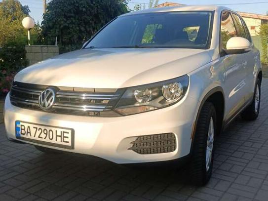 Volkswagen Tiguan 2013г. в рассрочку