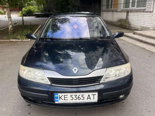 Renault Laguna 2001г. в рассрочку