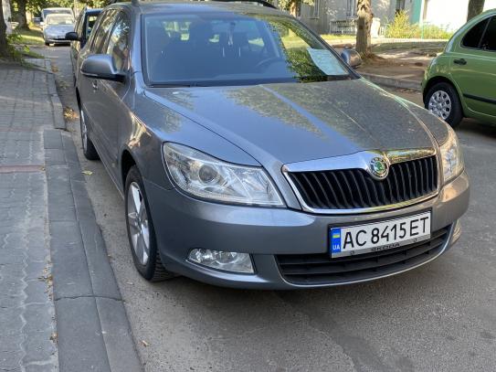 Skoda Octavia 2012р. у розстрочку