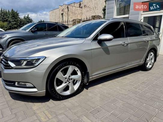 Volkswagen Passat
                          2015г. в рассрочку