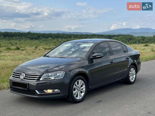Volkswagen Passat 2011г. в рассрочку