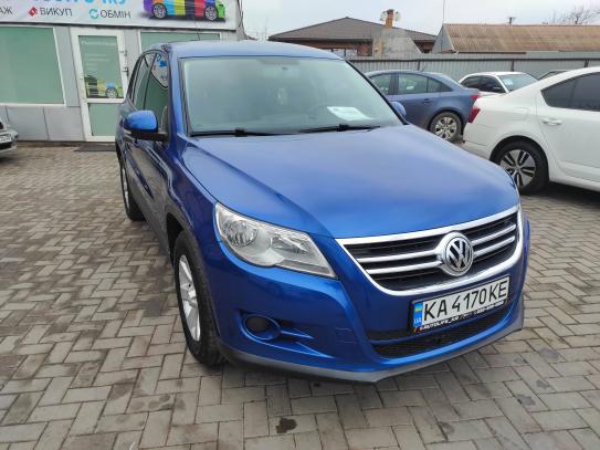 Volkswagen Tiguan                          2010г. в рассрочку