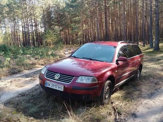 Volkswagen Passat 2003р. у розстрочку