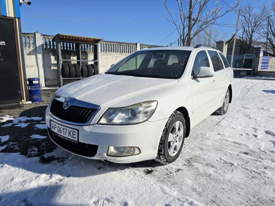 Skoda Octavia                         2010г. в рассрочку