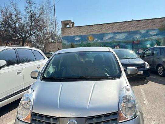 Nissan Note                            2008г. в рассрочку