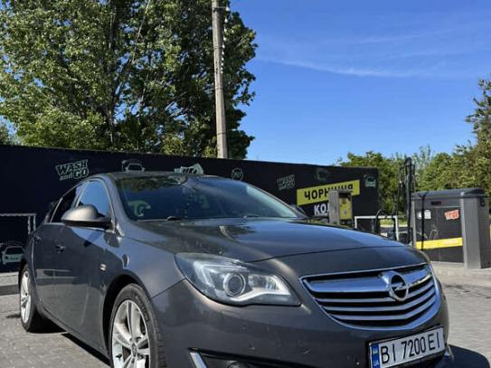 Opel Insignia                        2014г. в рассрочку