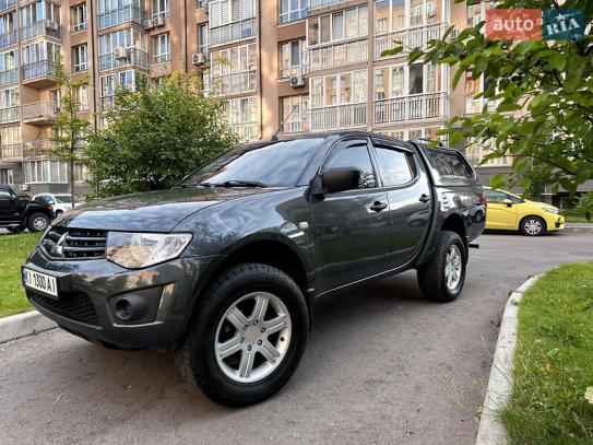 Mitsubishi L 200
                           2013г. в рассрочку
