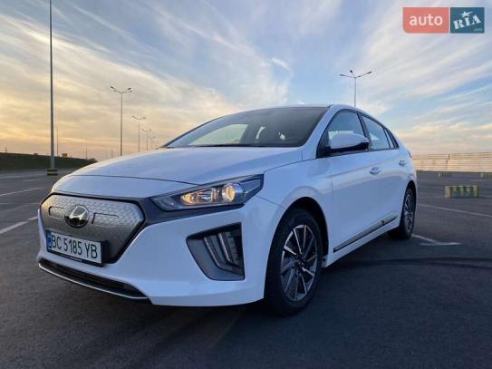 Hyundai Ioniq 2021г. в рассрочку