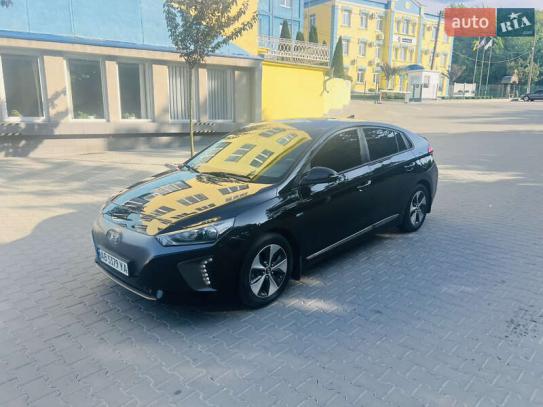 Hyundai Ioniq                           2016г. в рассрочку