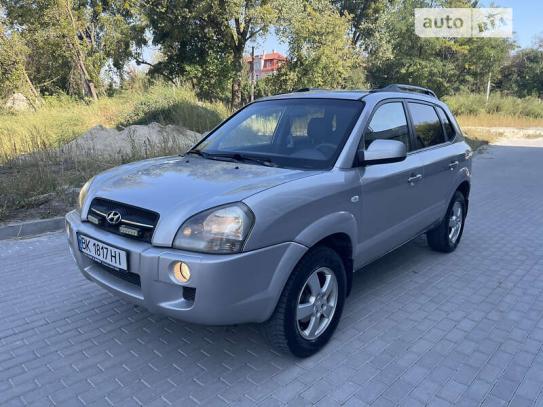 Hyundai Tucson 2005р. у розстрочку