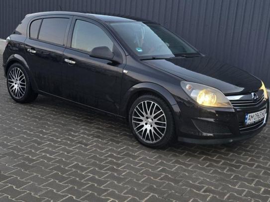 Opel Astra                           2009г. в рассрочку