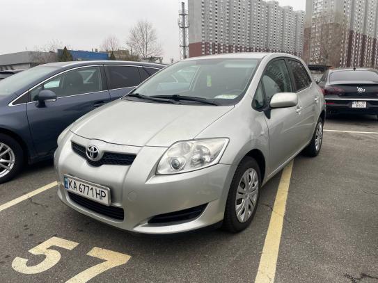 Toyota Auris 2008р. у розстрочку