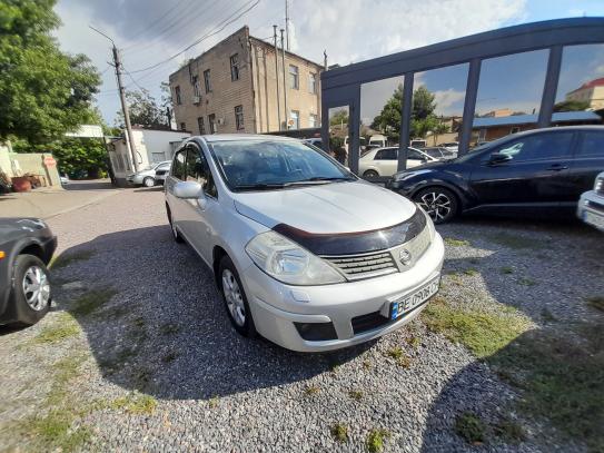 Nissan Tiida 2008г. в рассрочку