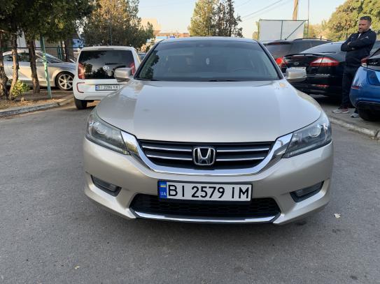 Honda Accord 2014г. в рассрочку