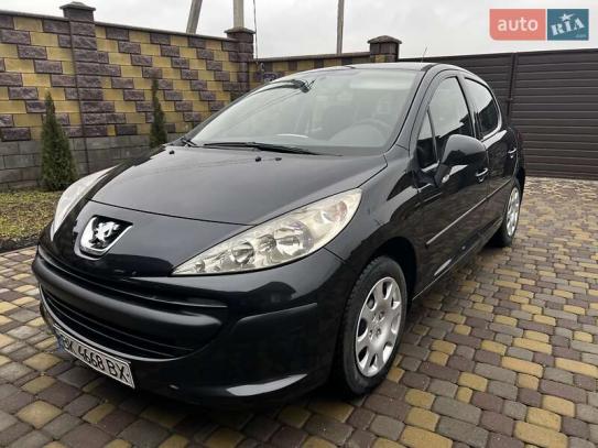 Peugeot 207
                             2006г. в рассрочку