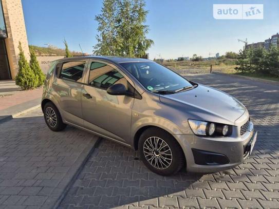 Chevrolet Aveo 2012р. у розстрочку