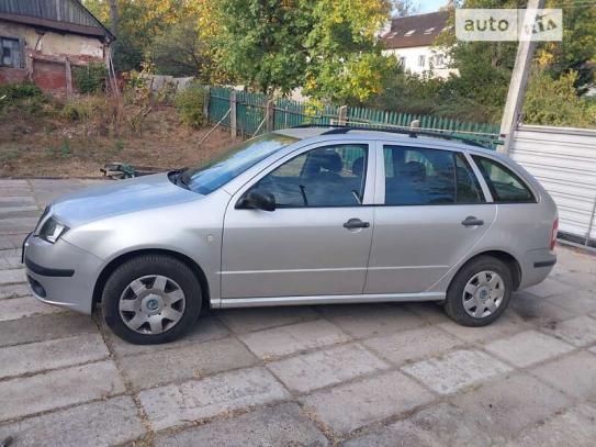 Skoda Fabia 2006р. у розстрочку